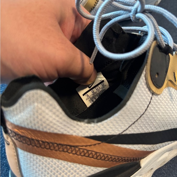 Nike Running Shoes - Picture 6 of 7